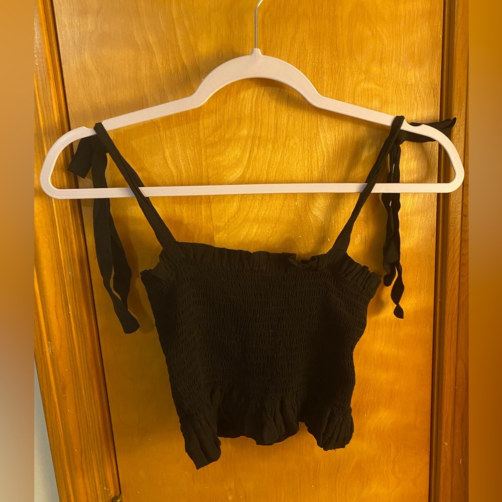 Black tank top with ties